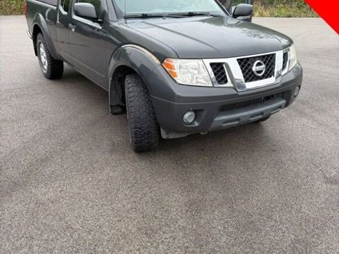 Used 2012 Nissan Frontier SV AWD/4WD image 1