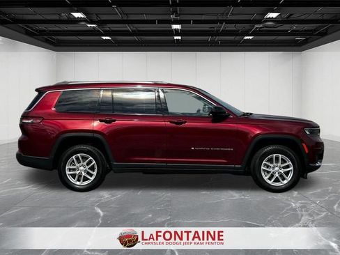 Used 2023 Jeep Grand Cherokee L Laredo w/ Luxury Tech Group I AWD/4WD image 6