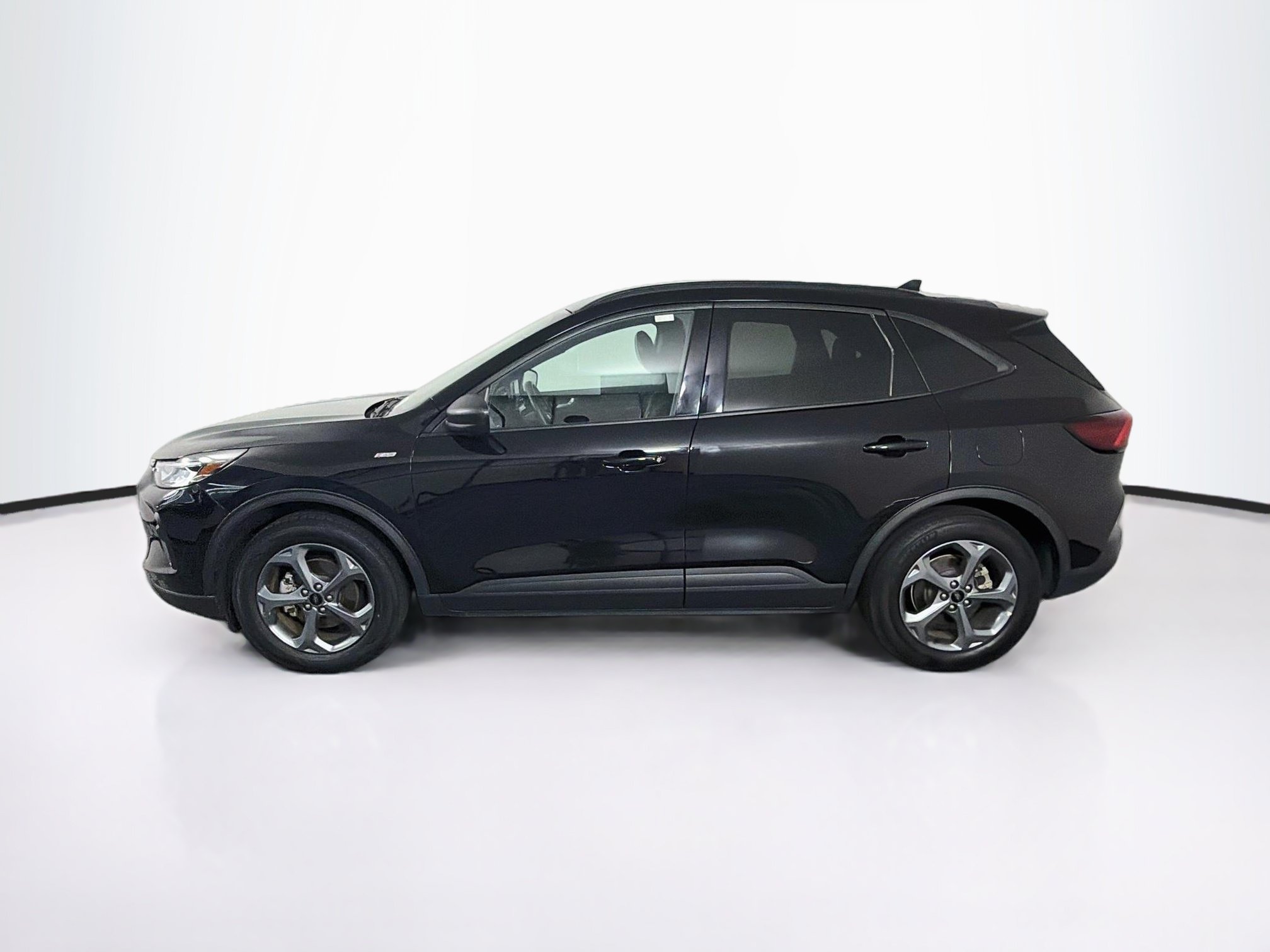 Used 2025 Ford Escape ST-Line FWD image 4