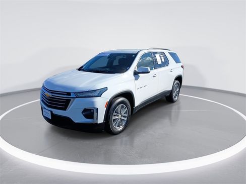 Used 2022 Chevrolet Traverse LT image 4