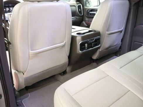 Used 2020 GMC Sierra 1500 SLT AWD/4WD image 40