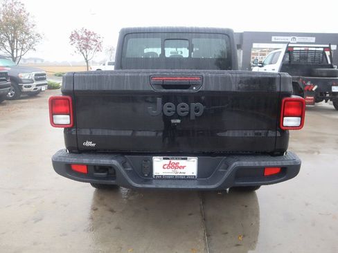 New 2026 Jeep Gladiator Sport image 20