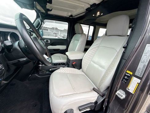 Used 2021 Jeep Wrangler Unlimited Sahara AWD/4WD image 23