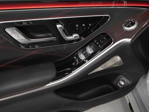 Used 2024 Mercedes-Benz S 63 AMG S image 36