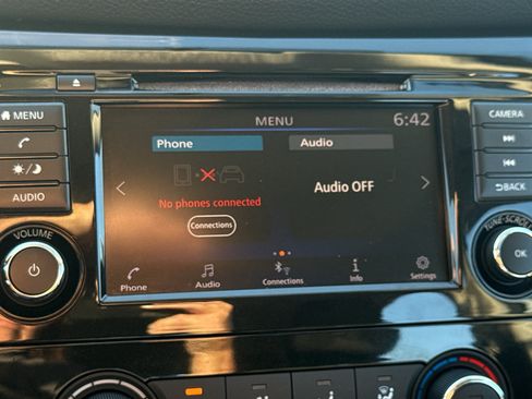 Used 2019 Nissan Rogue Sport S FWD image 18