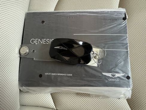 Used 2026 Genesis GV70 2.5T Select image 29