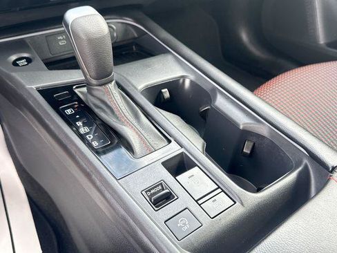 Used 2026 Nissan Sentra SR w/ Floor Mat Package FWD image 20
