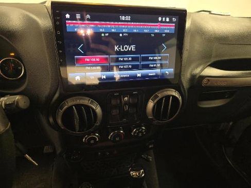 Used 2017 Jeep Wrangler Unlimited Sport w/ Quick Order Package 24S image 10