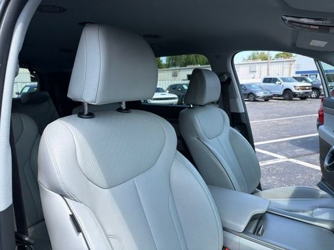 Used 2024 Hyundai Palisade SEL FWD image 40