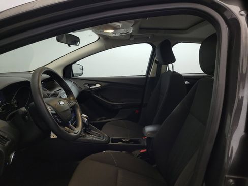 Used 2016 Ford Focus SE FWD image 17