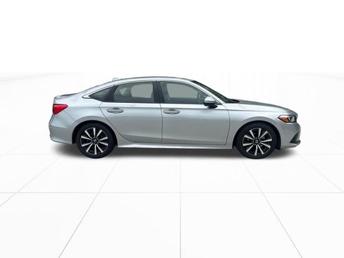 Certified 2022 Honda Civic EX image 10