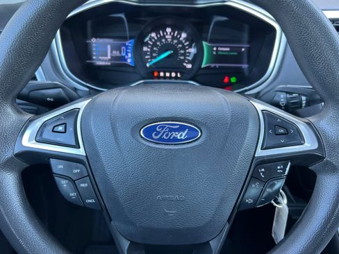 Used 2013 Ford Fusion SE FWD image 22