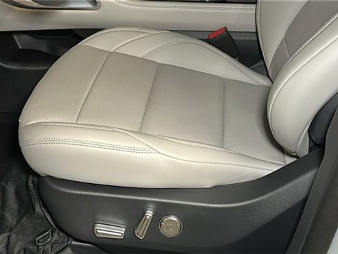 New 2026 Lincoln Nautilus Premier w/ Equipment Group 102A image 16