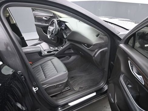 Used 2023 Buick Envision Avenir image 17