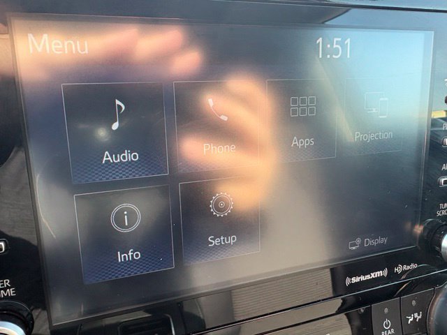 Used 2022 Toyota Highlander LE AWD/4WD image 30
