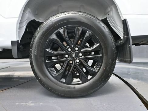 Used 2024 Ford F150 Lariat AWD/4WD image 13