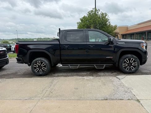 Used 2021 GMC Sierra 1500 AT4 AWD/4WD image 5
