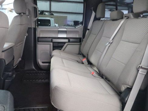 Used 2018 Ford F250 XLT w/ XLT Premium Package AWD/4WD image 9