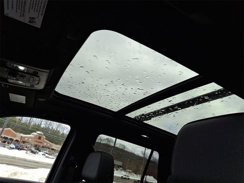 Used 2021 Chevrolet Tahoe RST w/ Luxury Package image 15