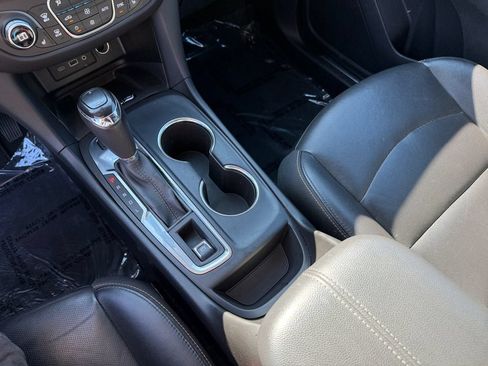 Used 2019 Chevrolet Equinox Premier AWD/4WD image 18