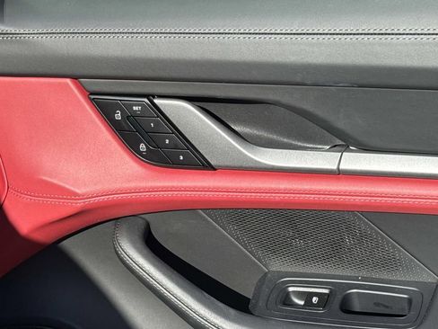 Certified 2025 Porsche Taycan image 19