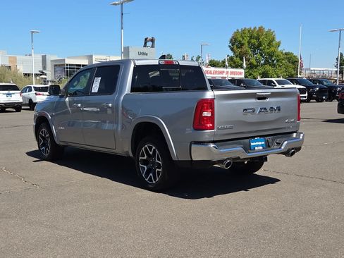 Certified 2025 RAM 1500 Laramie AWD/4WD image 12