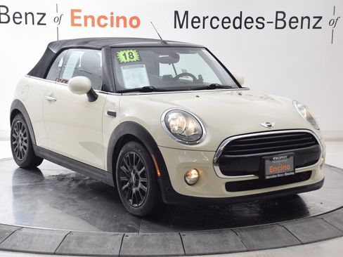 Used 2018 MINI Cooper Convertible image 8