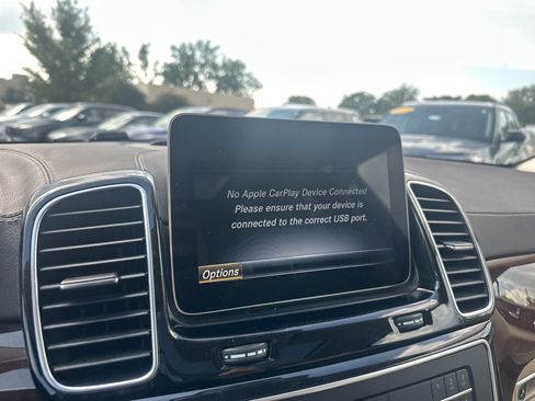 Used 2019 Mercedes-Benz GLS 450 4MATIC image 30