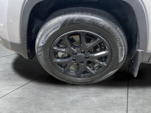 Used 2014 Jeep Cherokee Latitude w/ Cold Weather Group AWD/4WD image 19