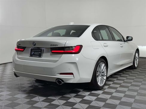 Used 2023 BMW 330i xDrive Sedan w/ Driving Assistance Package image 10