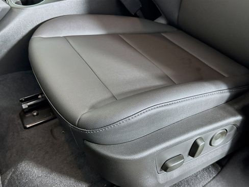 New 2025 GMC Canyon Elevation w/ Convenience Package image 20