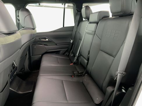 Used 2025 Lexus GX 550 image 15