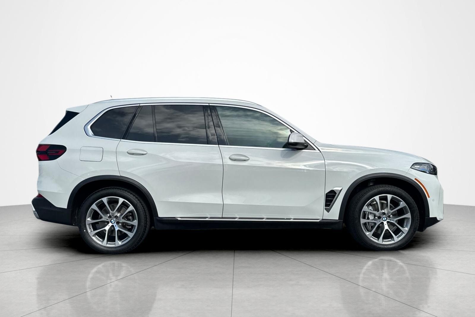 Used 2026 BMW X5 sDrive40i RWD image 6