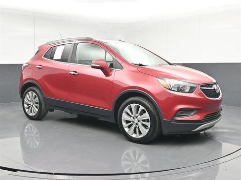 Used 2018 Buick Encore Preferred image 3