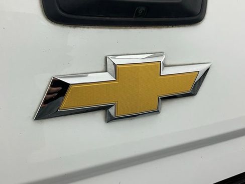 Used 2018 Chevrolet Silverado 1500 LT w/ All Star Edition image 19