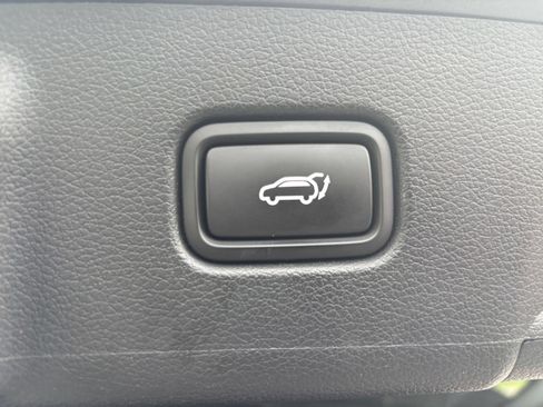 Used 2025 Hyundai Palisade SEL FWD image 21