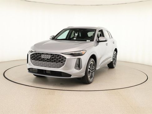 New 2025 Audi Q5 Premium Plus image 12