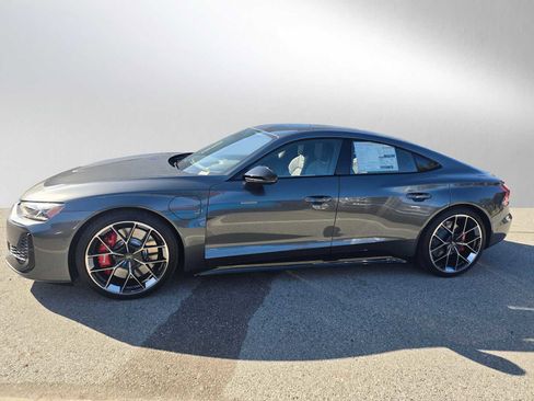 New 2026 Audi RS e-tron GT performance image 6