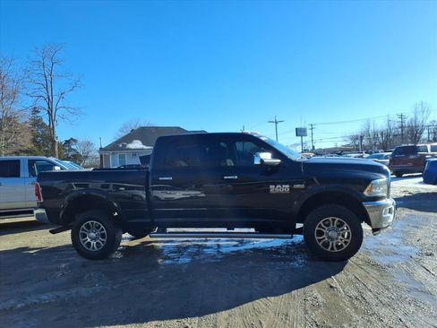 Used 2018 RAM 2500 Laramie w/ Snow Chief Group image 4