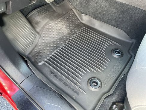 Used 2022 Toyota Tacoma SR image 34