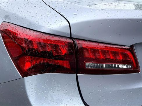 Used 2015 Acura TLX FWD image 29