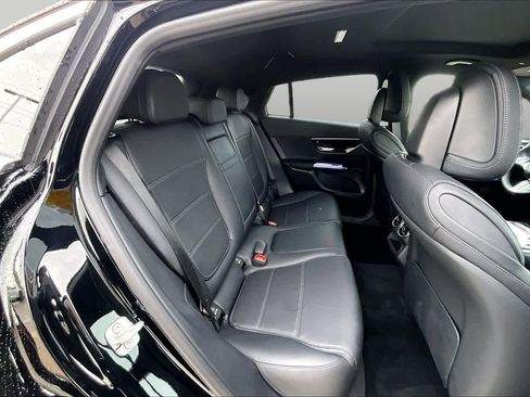 Used 2026 Mercedes-Benz GLC 300 4MATIC image 21