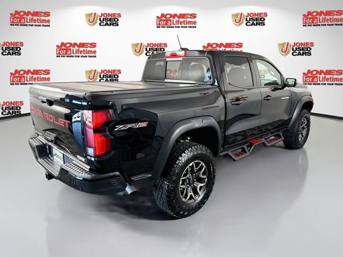 Used 2025 Chevrolet Colorado ZR2 w/ Technology Package AWD/4WD image 17
