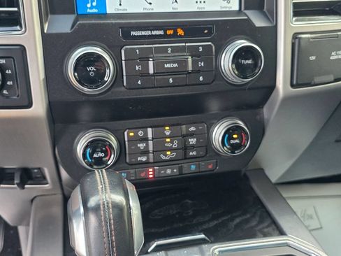 Used 2019 Ford F150 Platinum AWD/4WD image 28