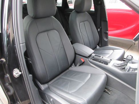 Used 2020 Audi Q3 2.0T Premium Plus image 26
