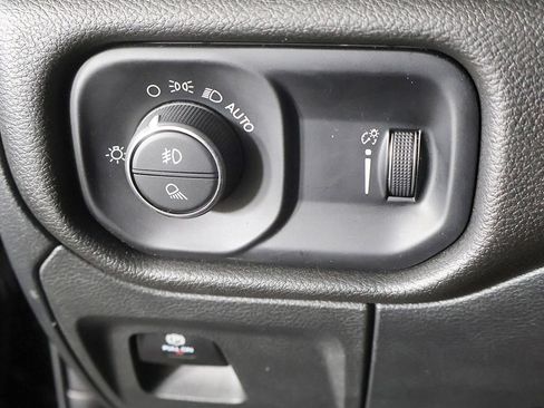 Used 2025 RAM 1500 Big Horn AWD/4WD image 33