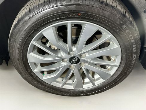 Used 2023 INFINITI QX50 Luxe image 11