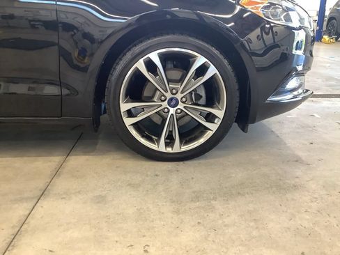 Used 2017 Ford Fusion Titanium FWD image 14