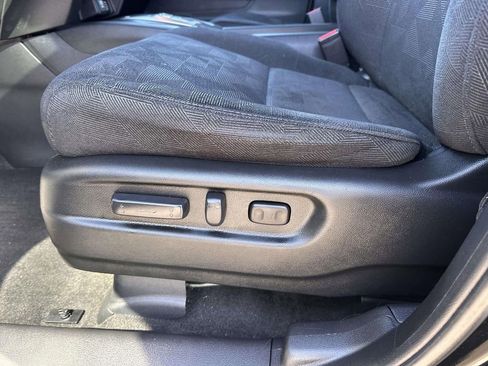 Used 2022 Honda Pilot Sport image 10