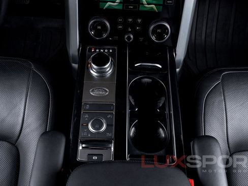Used 2019 Land Rover Range Rover HSE image 45